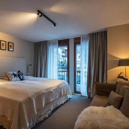 Majesty Hideaway Apartment *