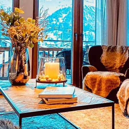Majesty Hideaway